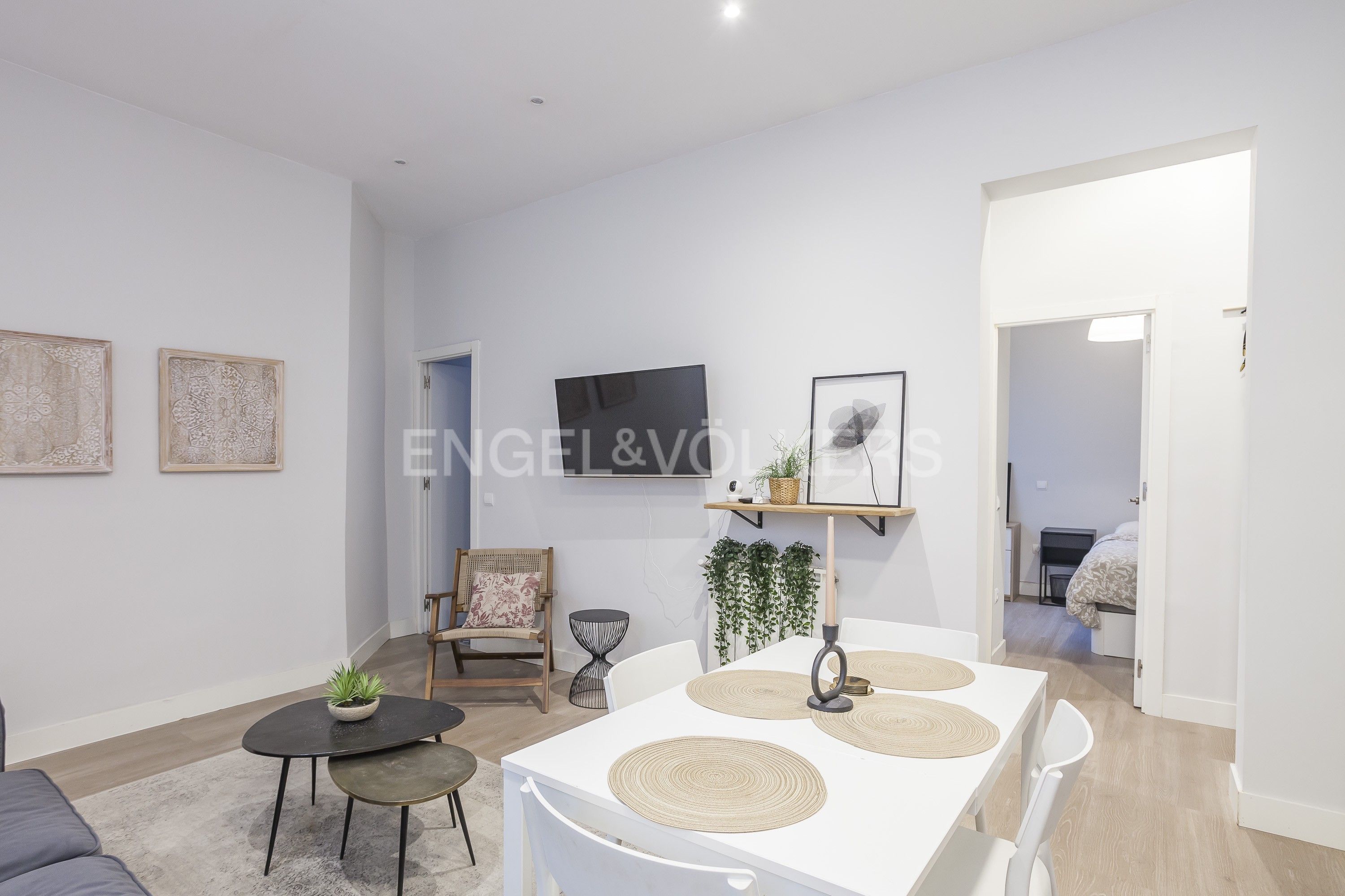 Sala d'estar de Apartament en venda en  Madrid Capital amb Aire condicionat, Calefacció i Moblat
