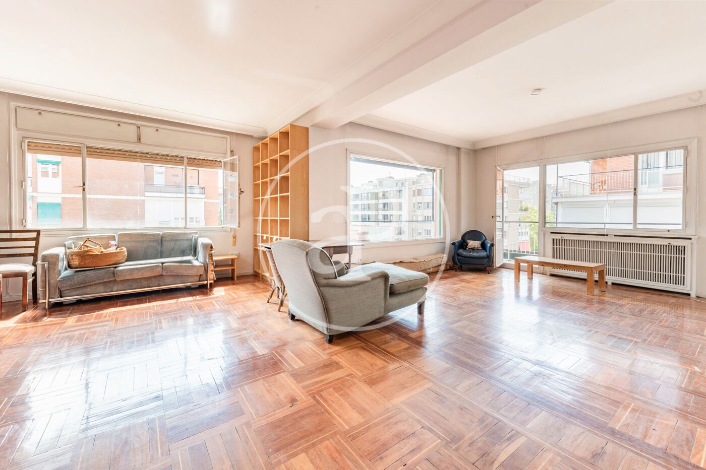 Living room of Flat for sale in  Madrid Capital  with Air Conditioner, Heating and Terrace
