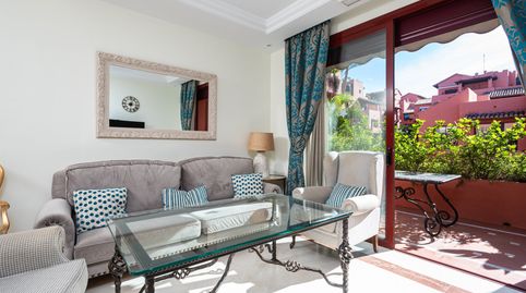 Foto 3 de Pis en venda a Romana Playa, Marbella