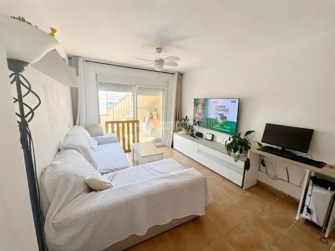 Sala d'estar de Pis en venda en Estepona amb Terrassa
