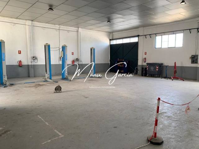 Nave industrial en Alquiler en De La Guardia Civil en Jardin Lucena