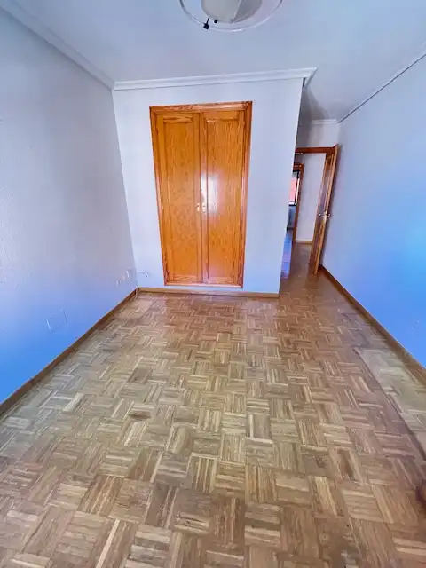 Dormitori de Pis en venda en Valladolid amb Calefacció, Jardí privat i Parquet