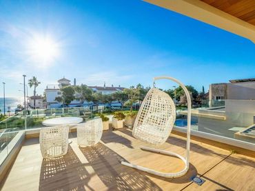 Chalet con piscina en venta en Orihuela Costa