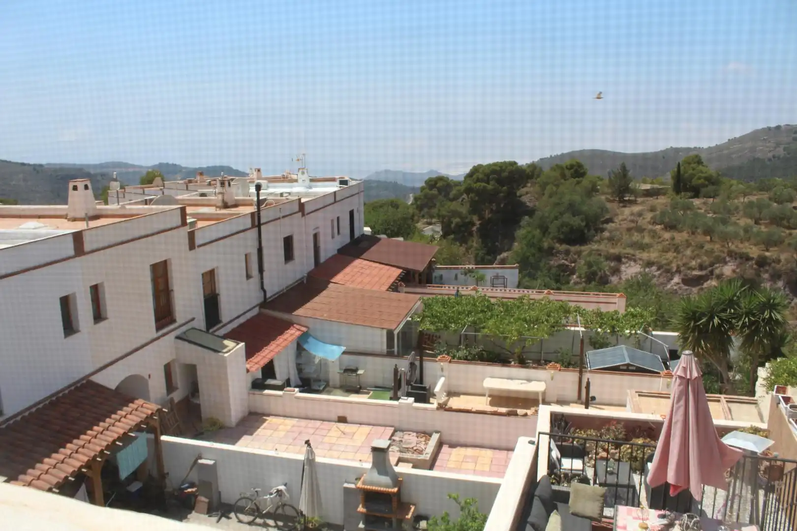 Vista exterior de Casa adosada en venta en Enix con Aire acondicionado, Calefacción y Jardín privado
