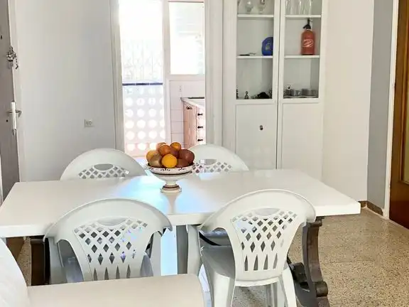 Apartament amb jardí de lloguer a Carrer Empordà 35