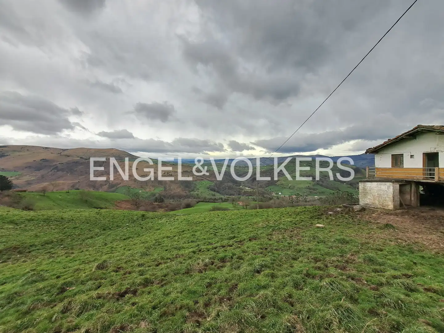Finca rústica en venta en Saro con Calefacción
