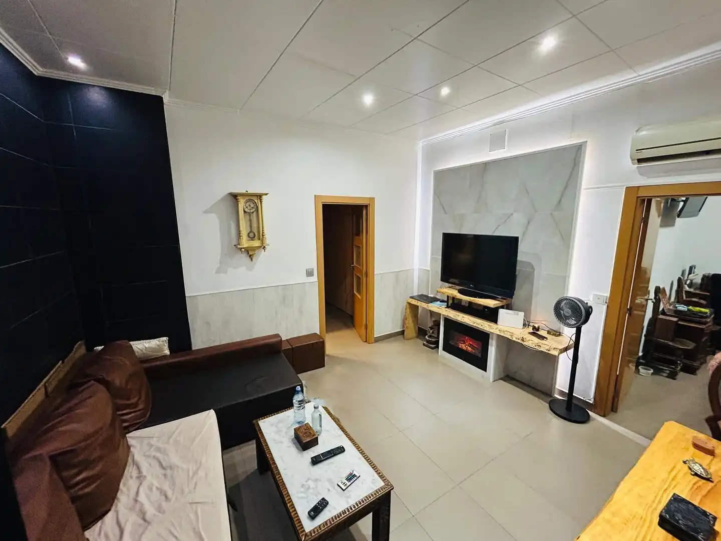 Sala de estar de Planta baja en venta en L'Hospitalet de Llobregat con Aire acondicionado