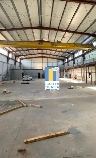 Nau industrial en venda en Coreses