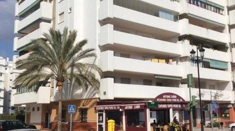 Photo 2 of Flat for sale in Avenida Avenida Santa Amalia, 22, Castillo Sohail - Myramar, Fuengirola