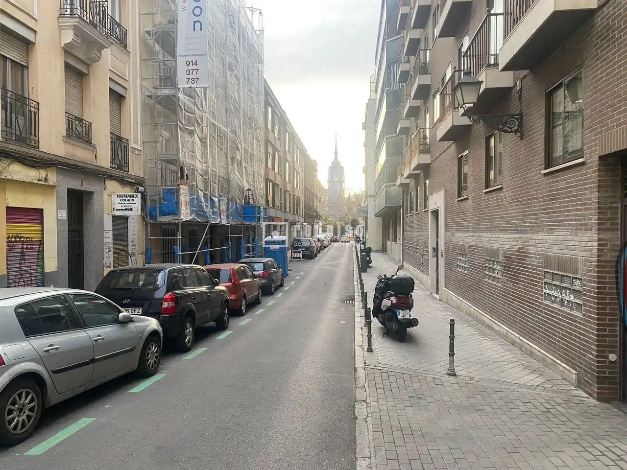 Exterior view of Commercial properties for sale in Madrid