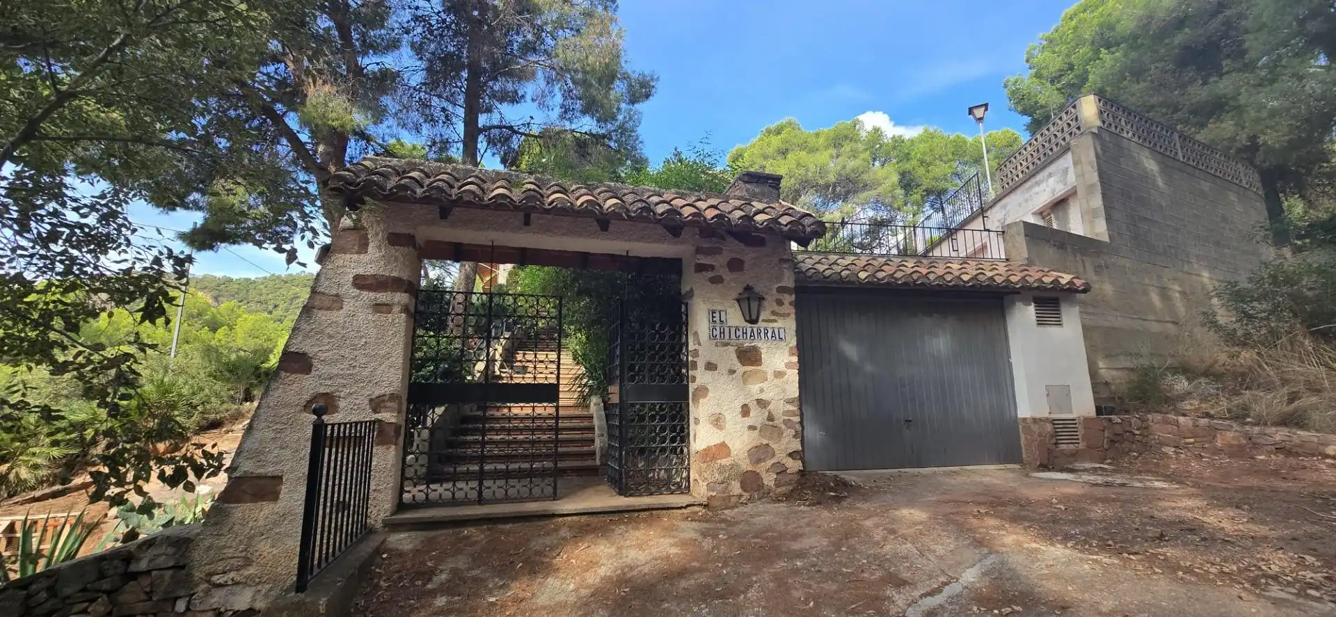 Chalet con piscina en venta en Olocau, imagen 2