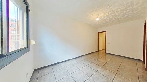 Photo 4 of Flat for rent in Llatí, Santa Coloma de Gramenet