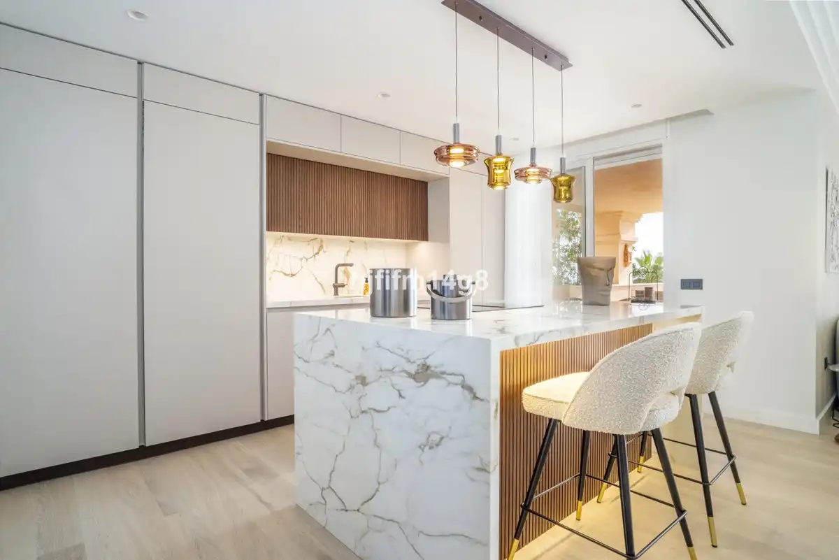 Piso con ascensor en venta en Nueva Andalucía, imagen 8