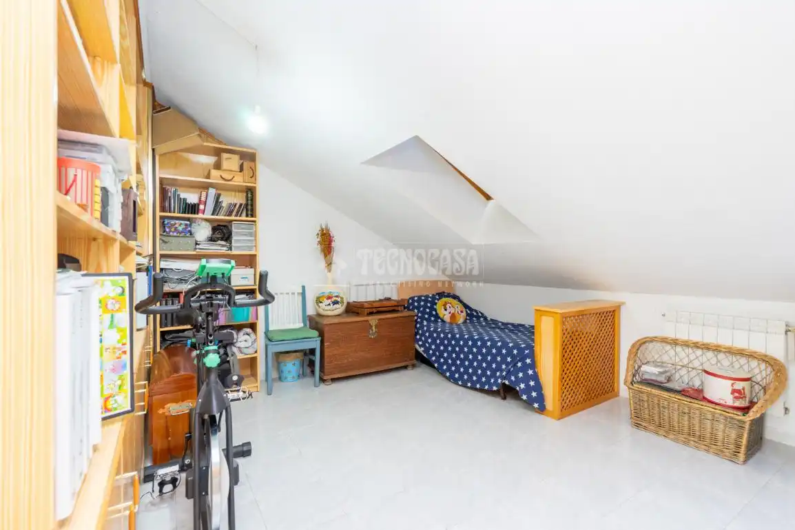 Casa adosada en venta en Colmenar Viejo con Aire acondicionado, Jardín privado y Terraza