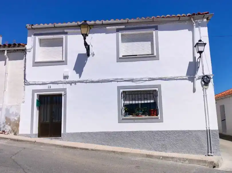 Exterior view of Flat for sale in Valencia de Alcántara