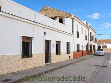 Casa en venda a Calle Ubrique