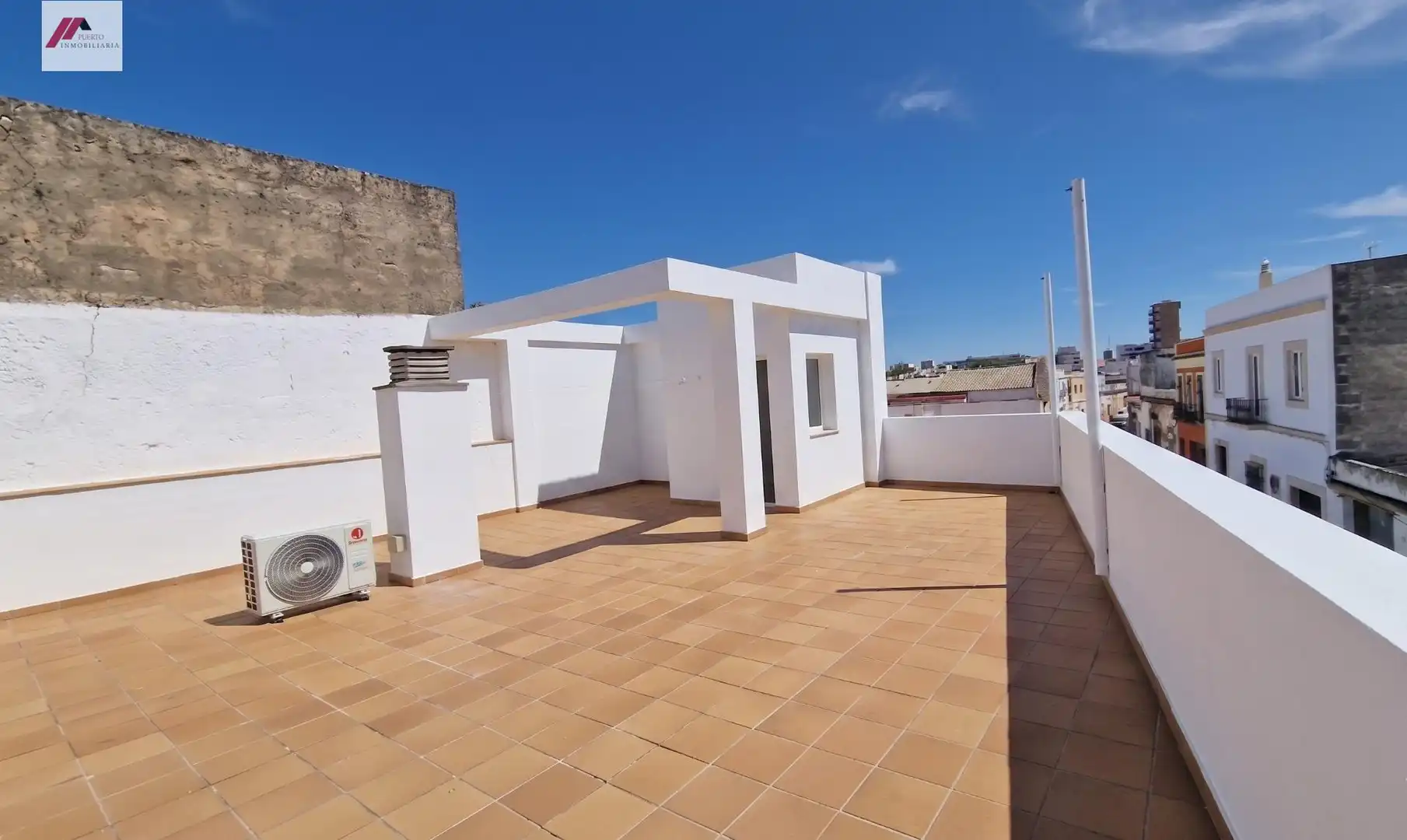Terraza de Piso en venta en El Puerto de Santa María con Calefacción, Terraza y Amueblado