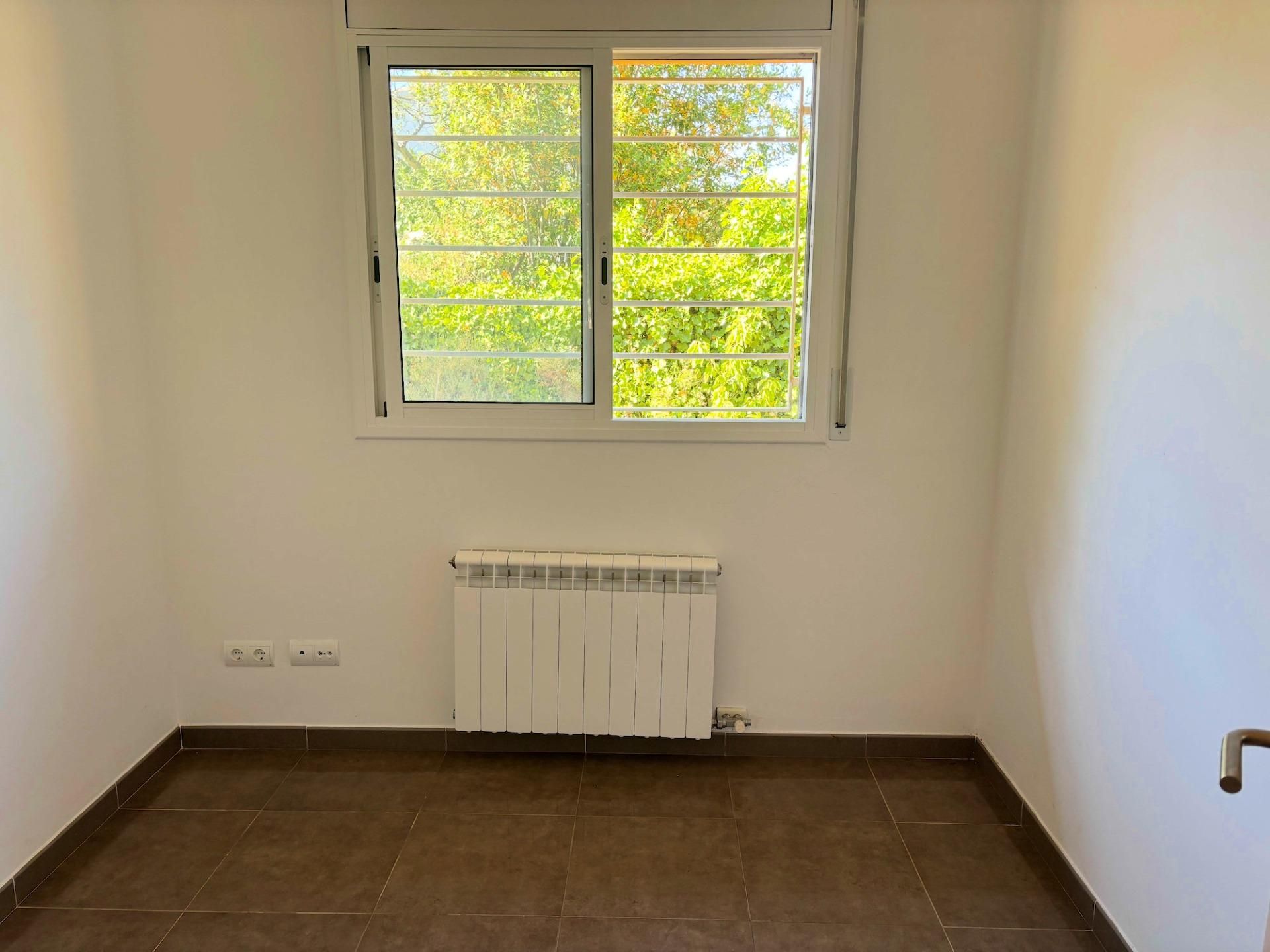Dormitori de Casa o xalet en venda en Torrelles de Foix amb Jardí privat
