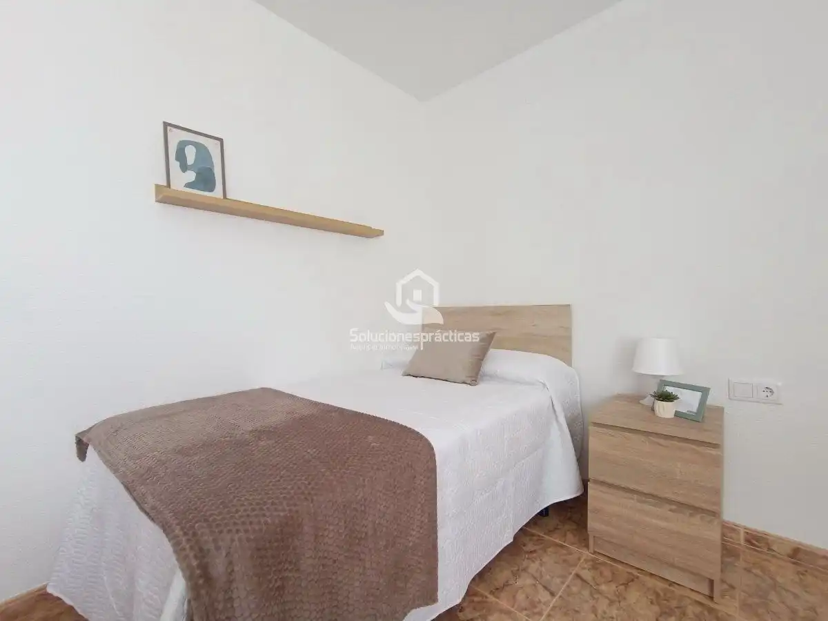 Schlafzimmer von Wohnung zur Miete in Martos mit Klimaanlage, Heizung und Terrasse
