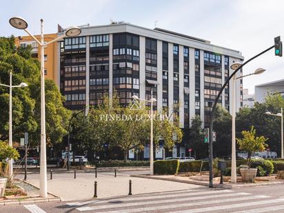 Exterior view of Flat for sale in  Valencia Capital  with Air Conditioner, Heating and Terrace