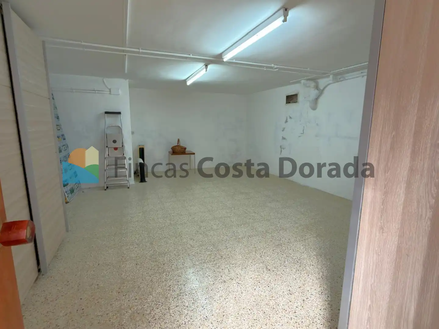 Houses for sale in Cubelles  with Air Conditioner, Private garden and Parquet flooring