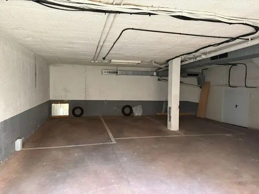 Parking of Garage for rent in Madrid
