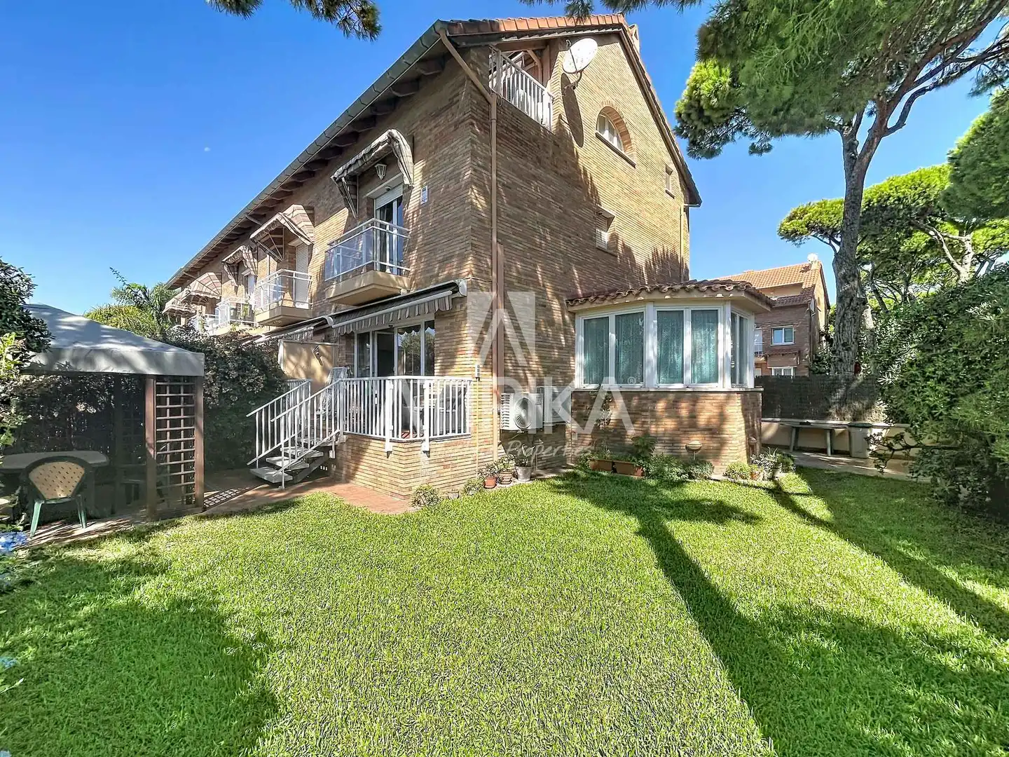 Garten von Wohnung zur Miete in Castelldefels mit Klimaanlage, Heizung und Terrasse