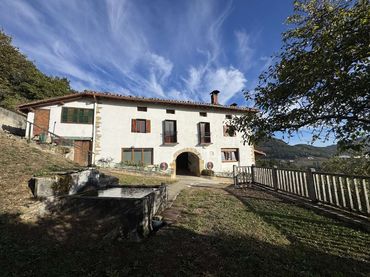 Casa rustica in vendita a Elgeta