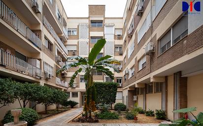 Vista exterior de Pis en venda en  Sevilla Capital amb Aire condicionat i Calefacció