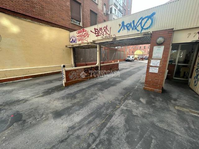 Garaje en Venta en C. de Clara del Rey en Prosperidad