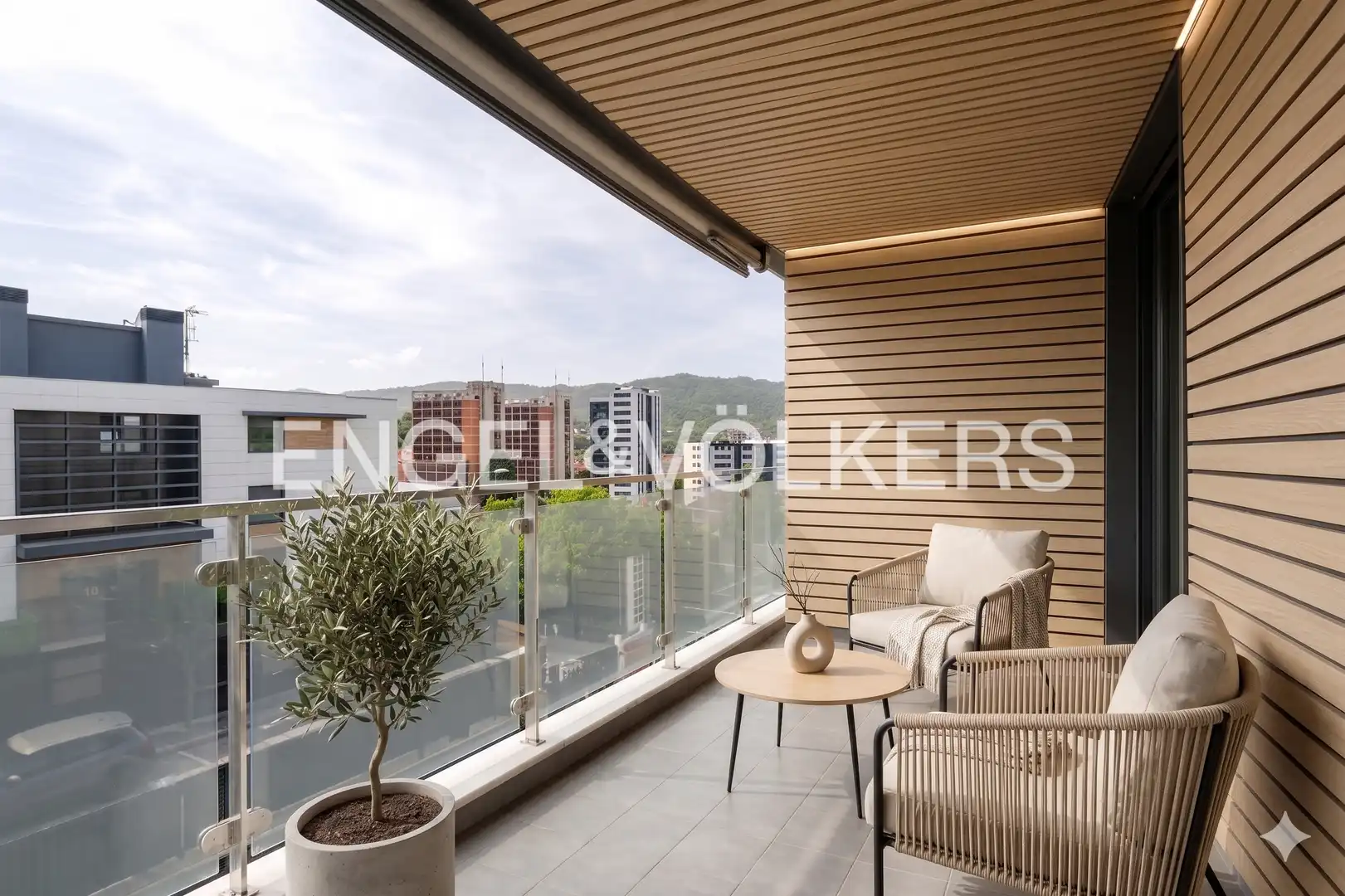 Terraza de Piso en venta en Donostia - San Sebastián  con Calefacción, Terraza y Piscina