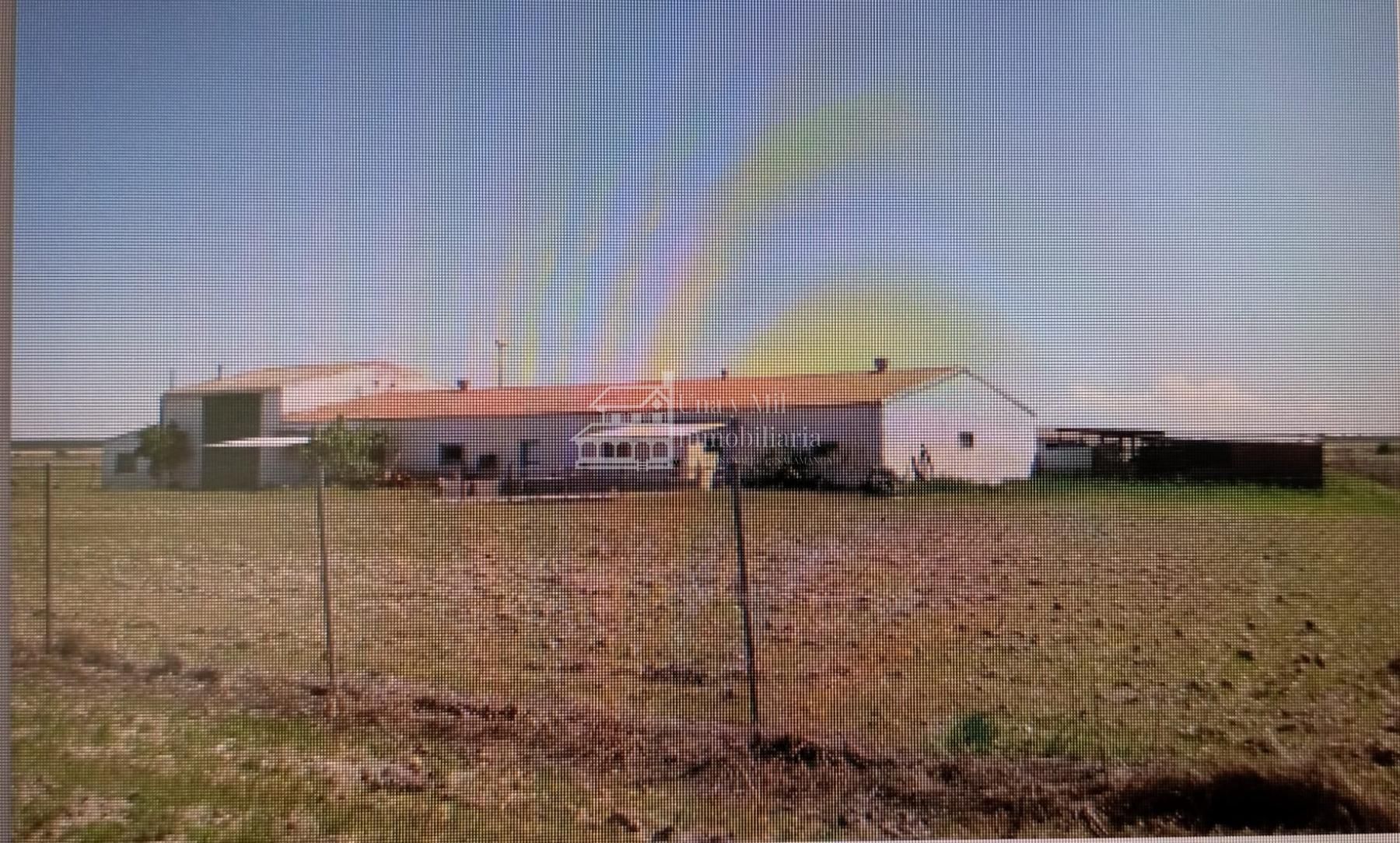 Country house zum verkauf in Encinas de Abajo