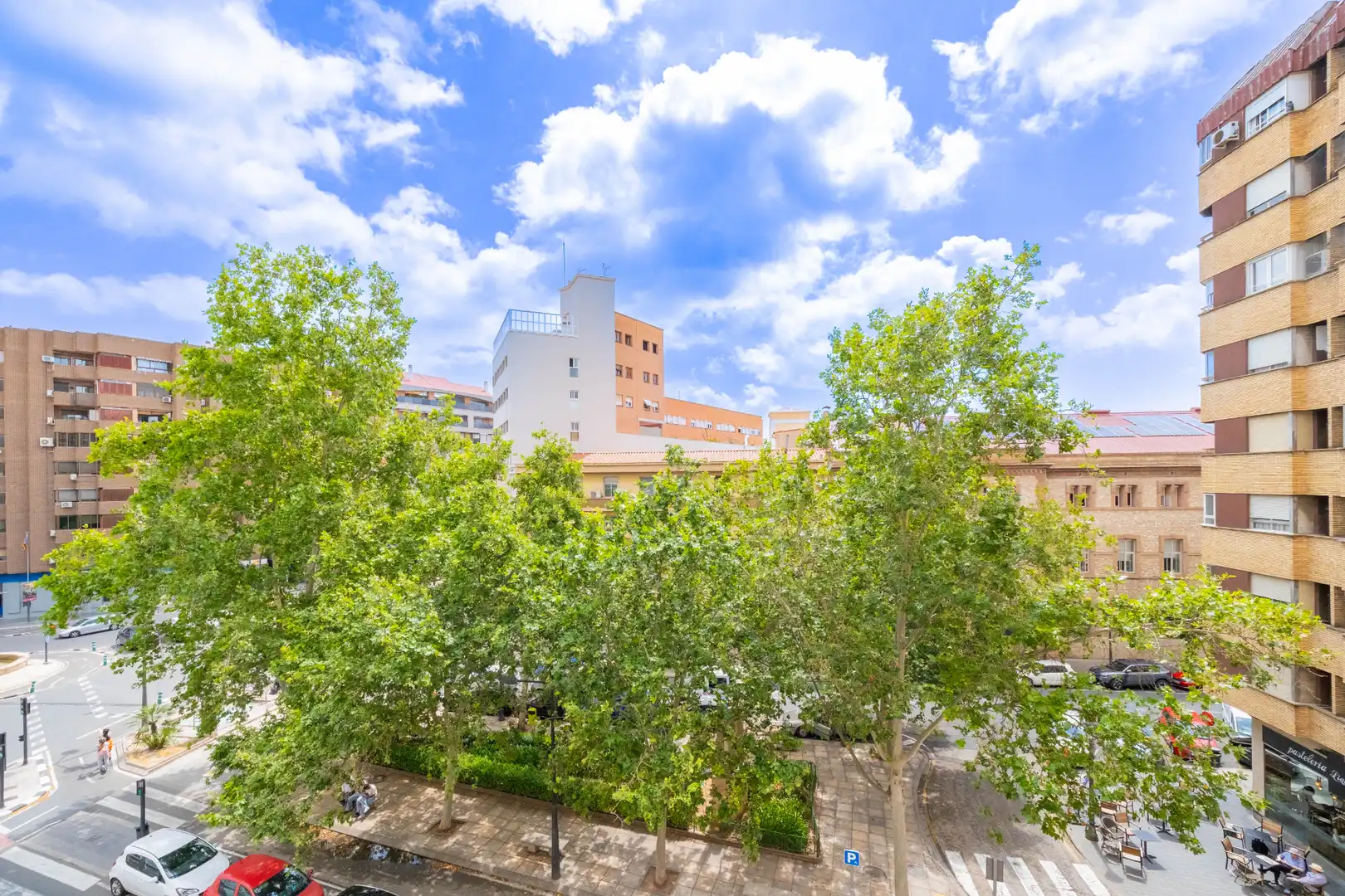 Vista exterior de Piso en venta en Valencia con Aire acondicionado, Calefacción y Horno