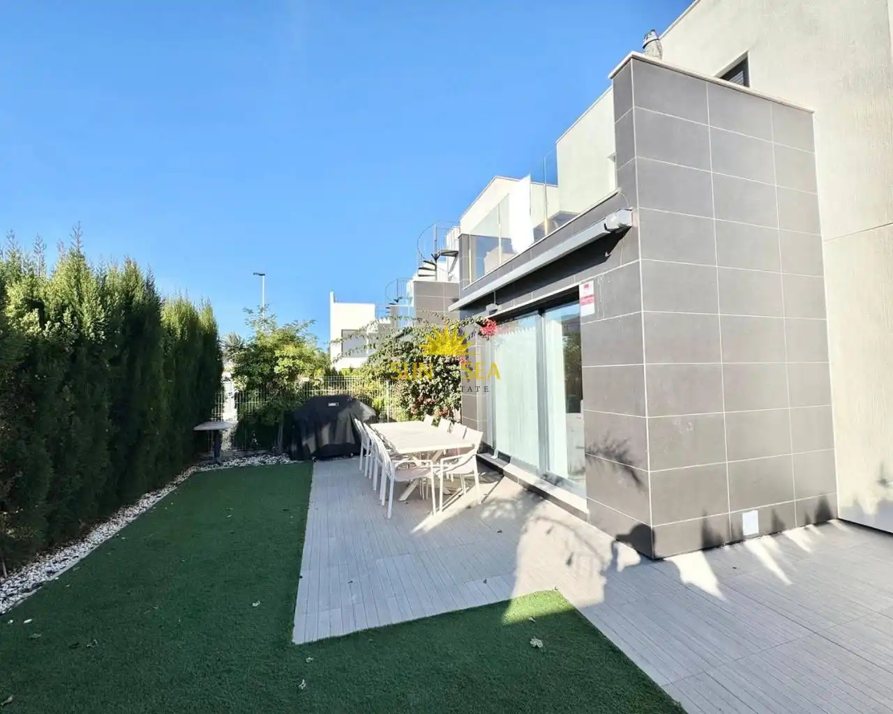 Terrassa de Casa o xalet de lloguer en Torrevieja amb Aire condicionat, Calefacció i Jardí privat