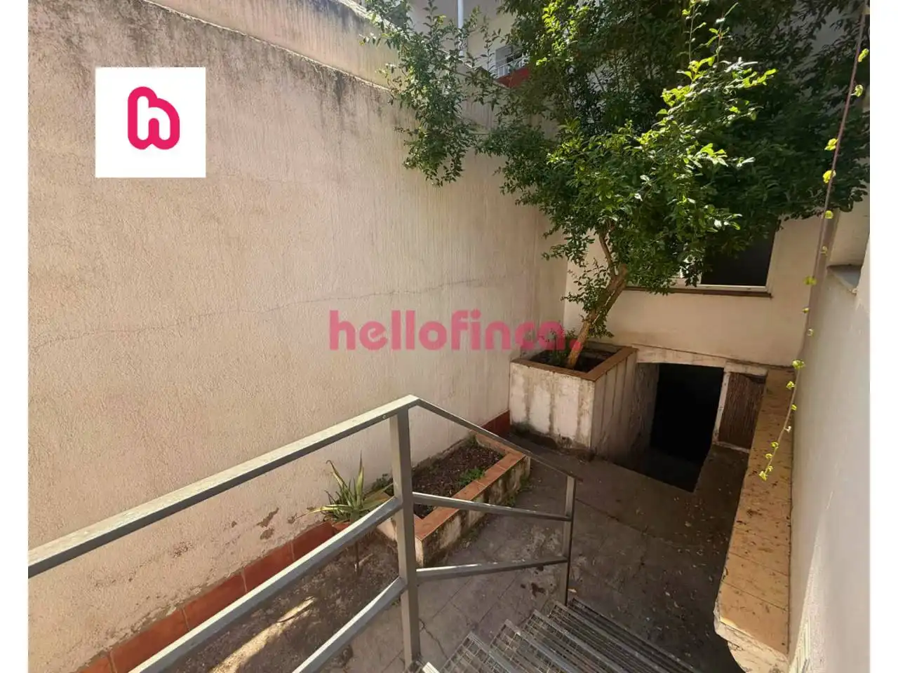 Wohnung zum Verkauf in Badalona mit Heizung, Privatgarten und Terrasse