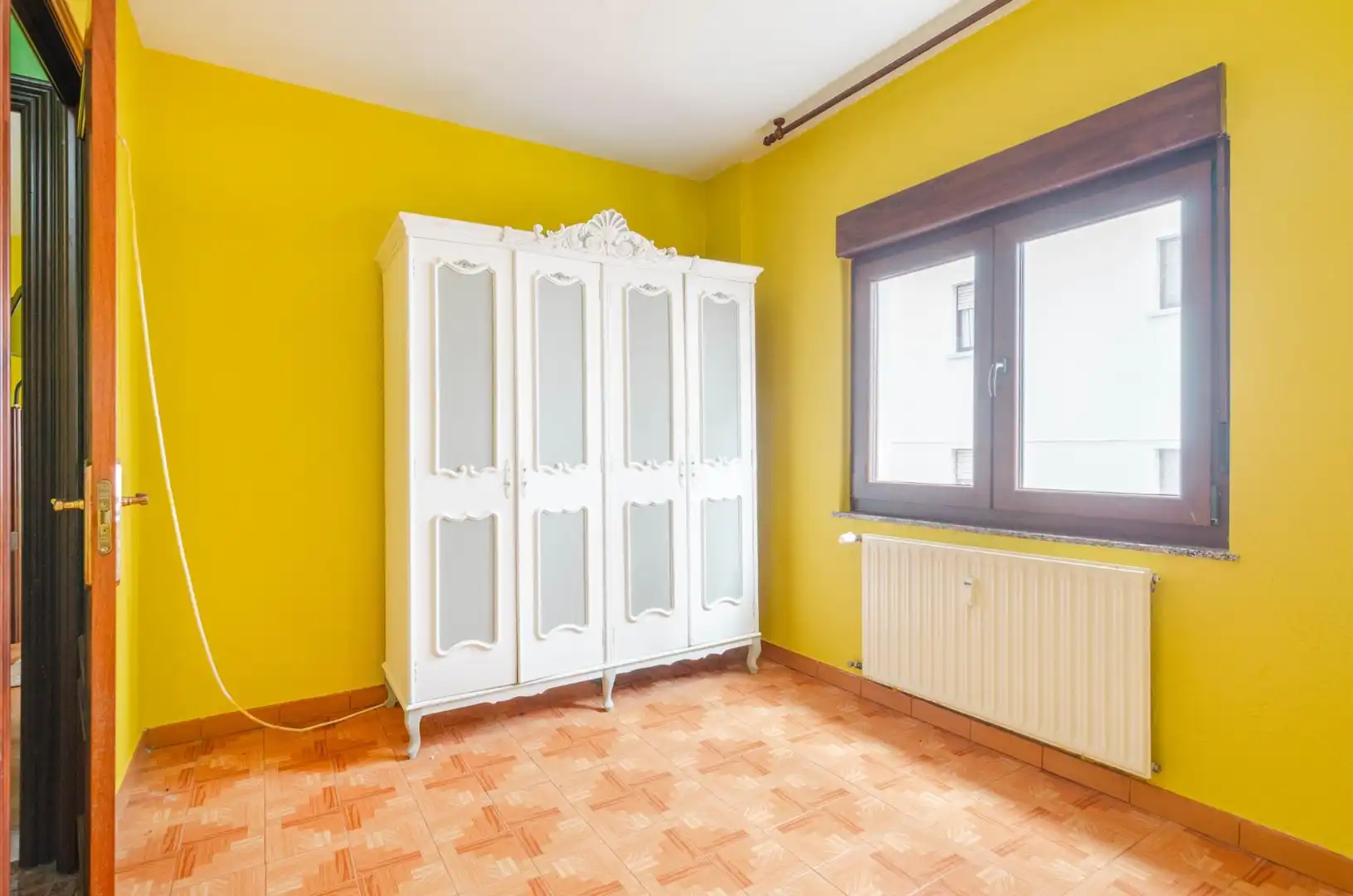 Habitación de Piso en venta en Oviedo  con Calefacción y Trastero