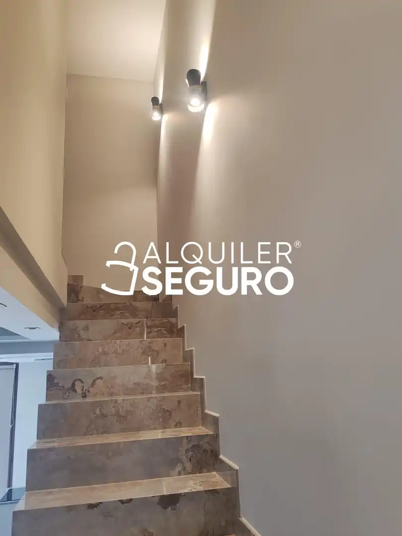 Casa o chalet de alquiler en Jun con Aire acondicionado, Terraza y Piscina