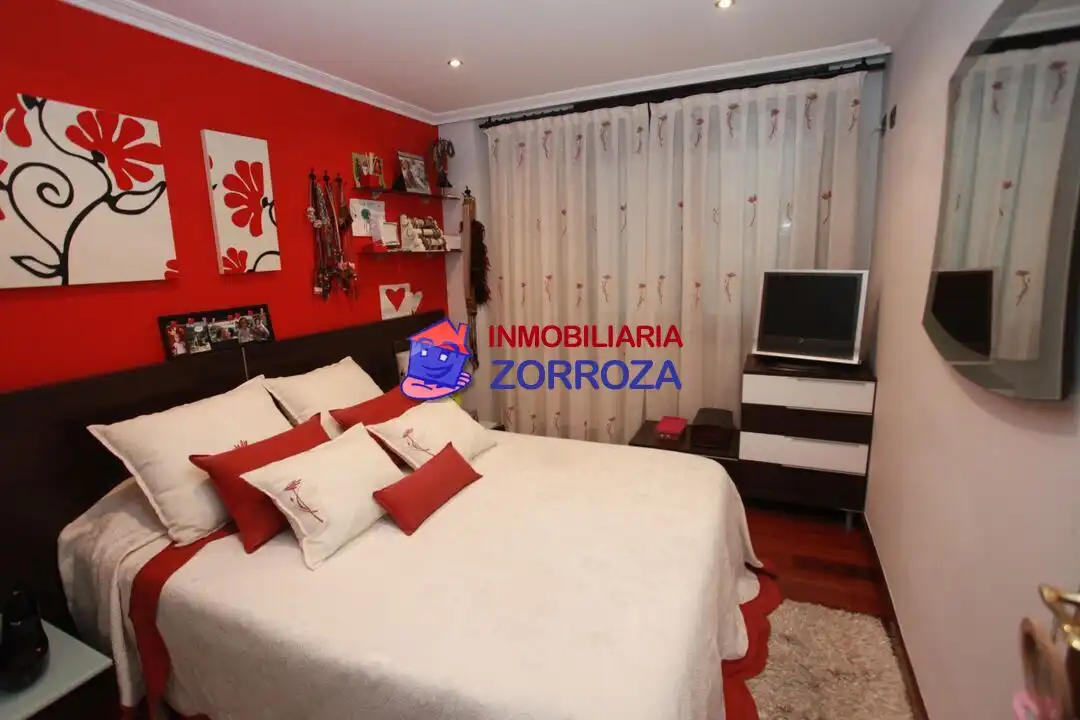 Habitación de Piso en venta en Bilbao  con Calefacción y Amueblado