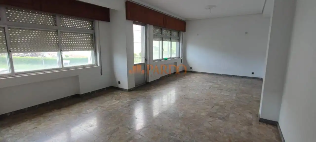 Edificio en venta en Fene