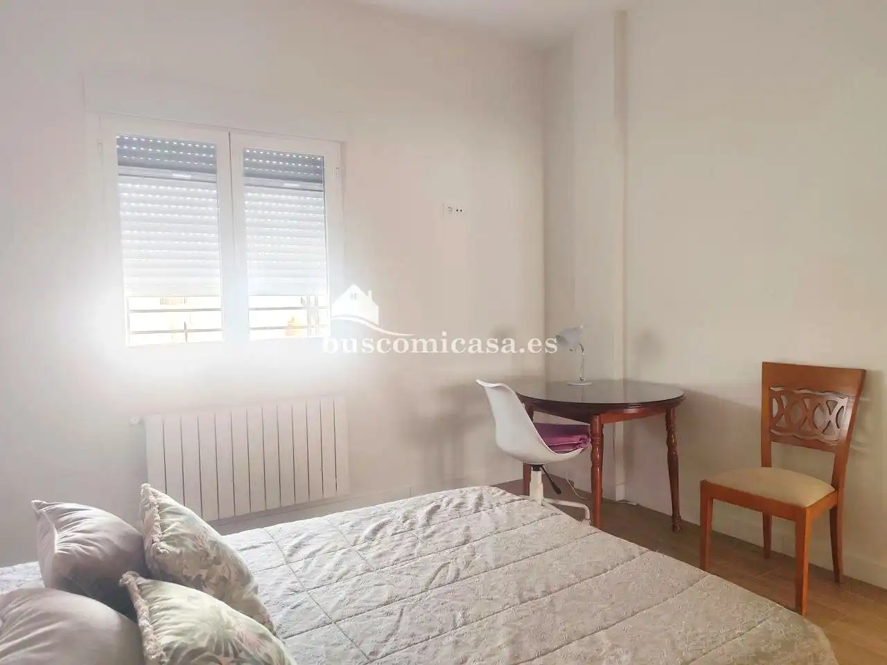 Dormitori de Casa adosada en venda en Fuerte del Rey amb Aire condicionat, Calefacció i Jardí privat