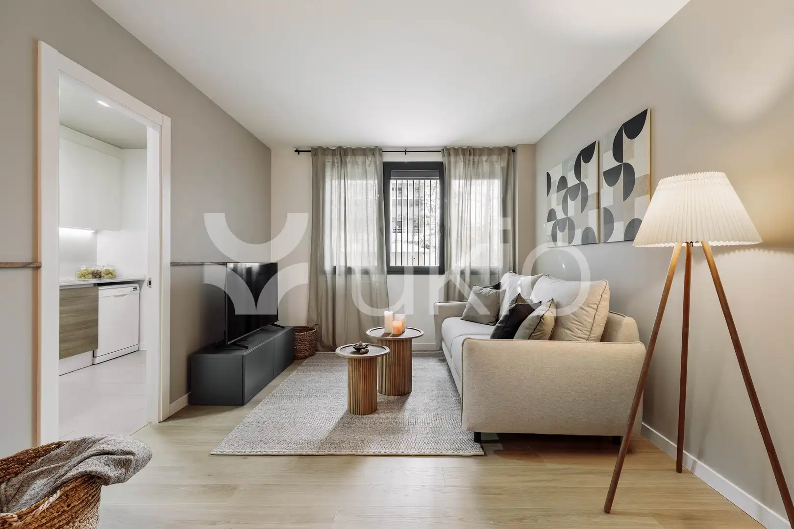 Sala de estar de Apartamento de alquiler en Barcelona con Aire acondicionado, Calefacción y Amueblado