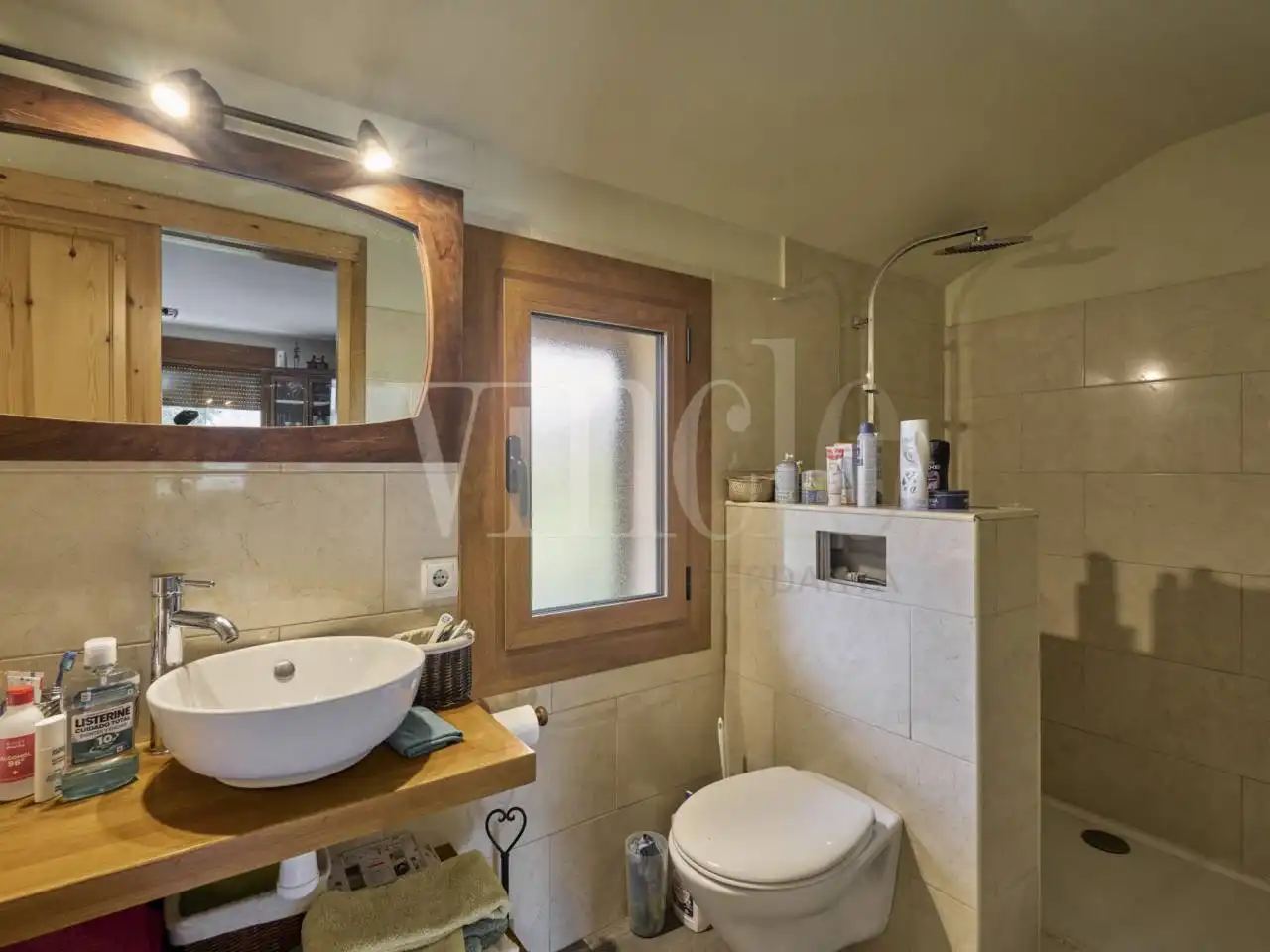 Bany de Casa o xalet en venda en Fontanals de Cerdanya amb Calefacció, Jardí privat i Parquet