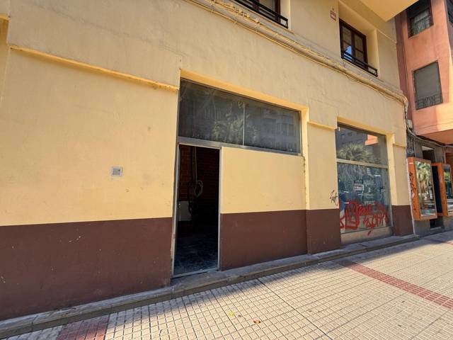 Local comercial en Alquiler en Calle ARANDA (CONDE DE) en Plaza de Toros