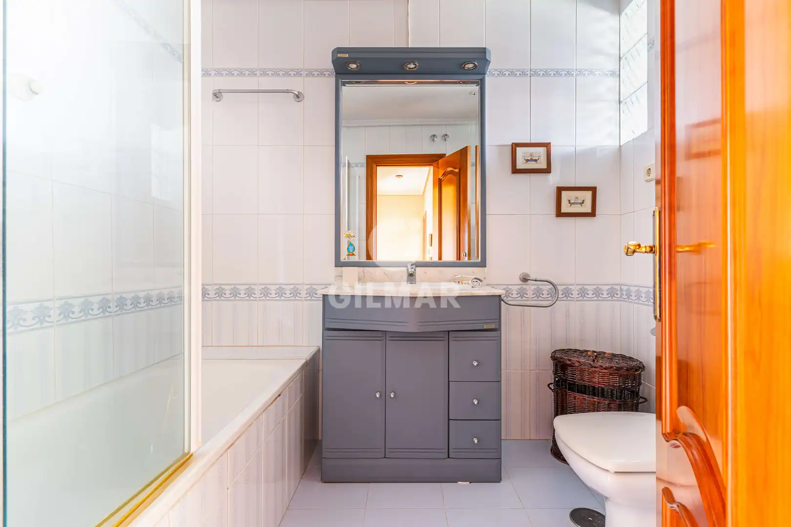 Baño de Casa o chalet en venta en Villaviciosa de Odón con Calefacción, Jardín privado y Piscina