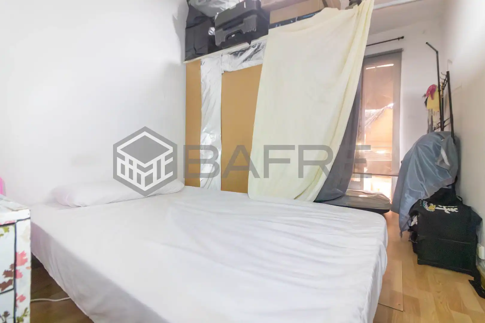 Bedroom of Flat for sale in Madrid