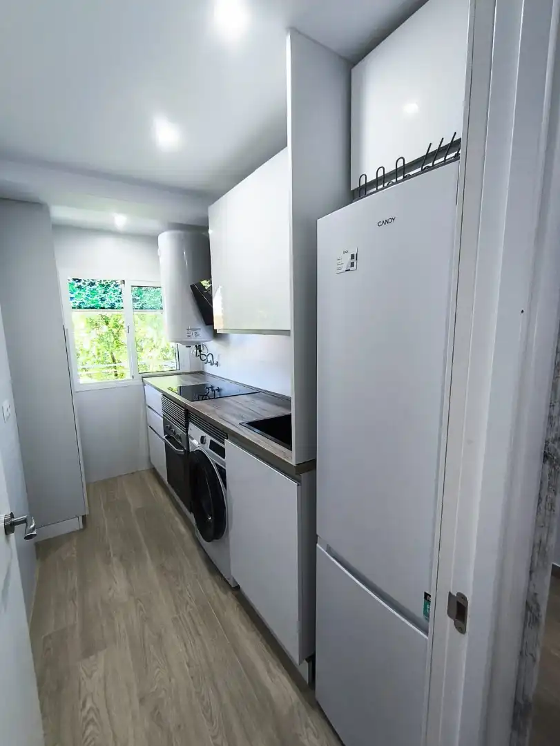 Cocina de Piso para compartir en Madrid con Calefacción, Amueblado y Horno