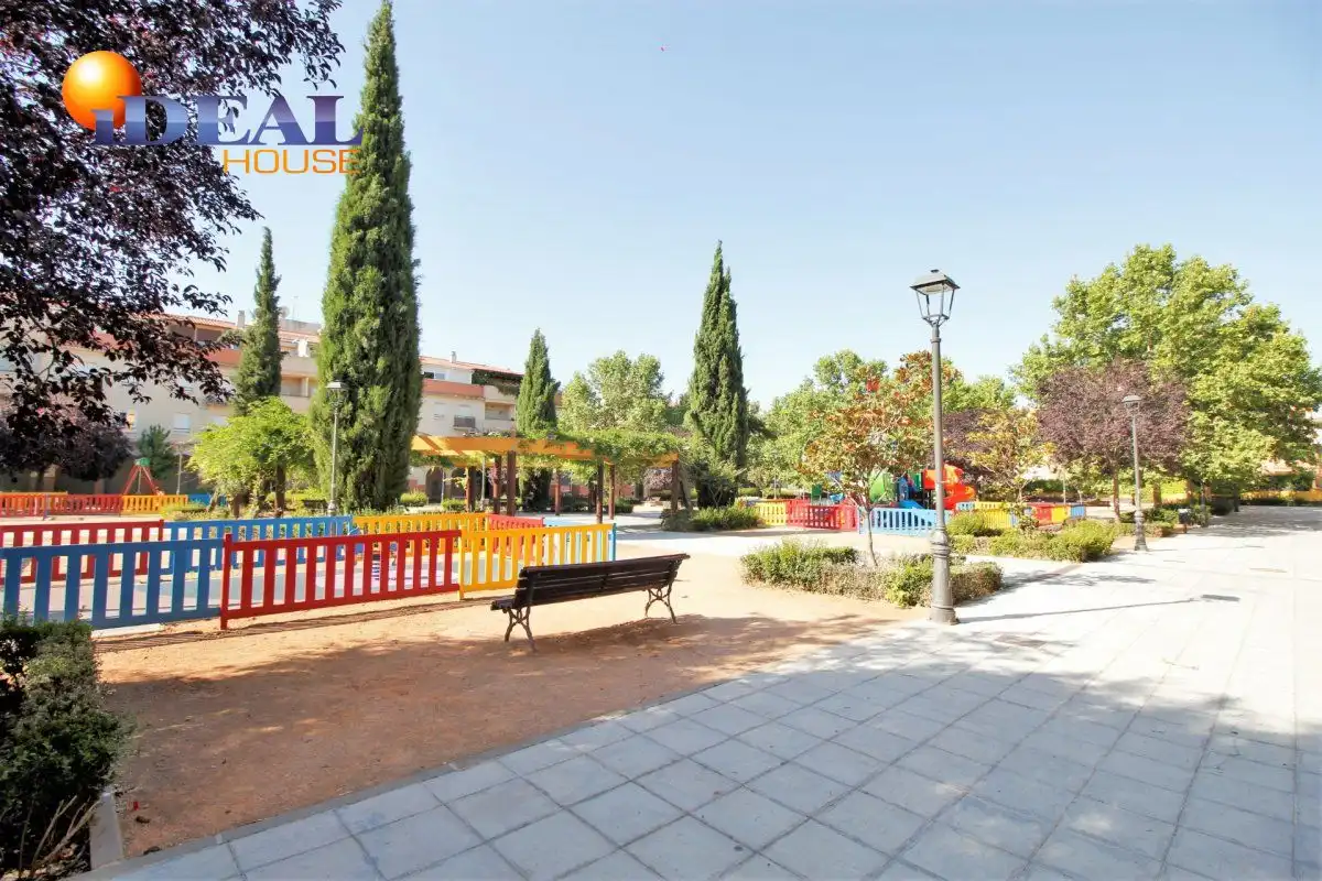 Exterior view of Flat for rent in Maracena  with Heating, Terrace and Furnished