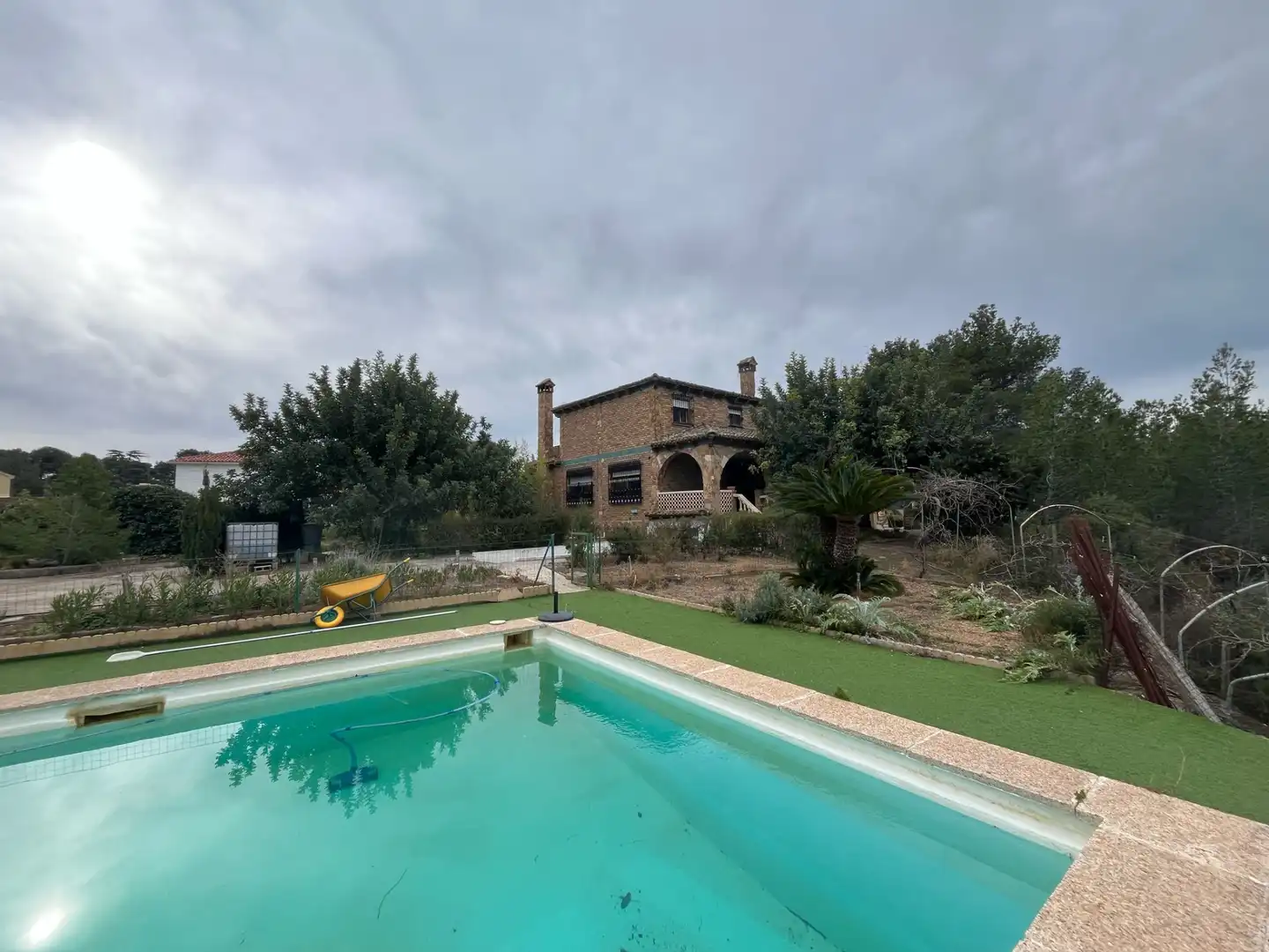 Piscina de Casa o chalet en venta en Macastre con Aire acondicionado, Jardín privado y Terraza