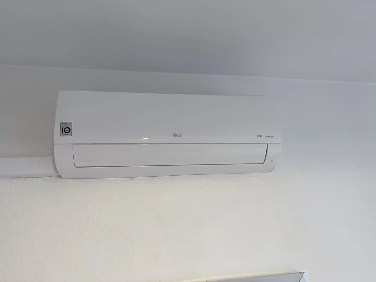 Außenansicht von Wohnung zur Miete in Sevilla mit Klimaanlage, Heizung und Terrasse