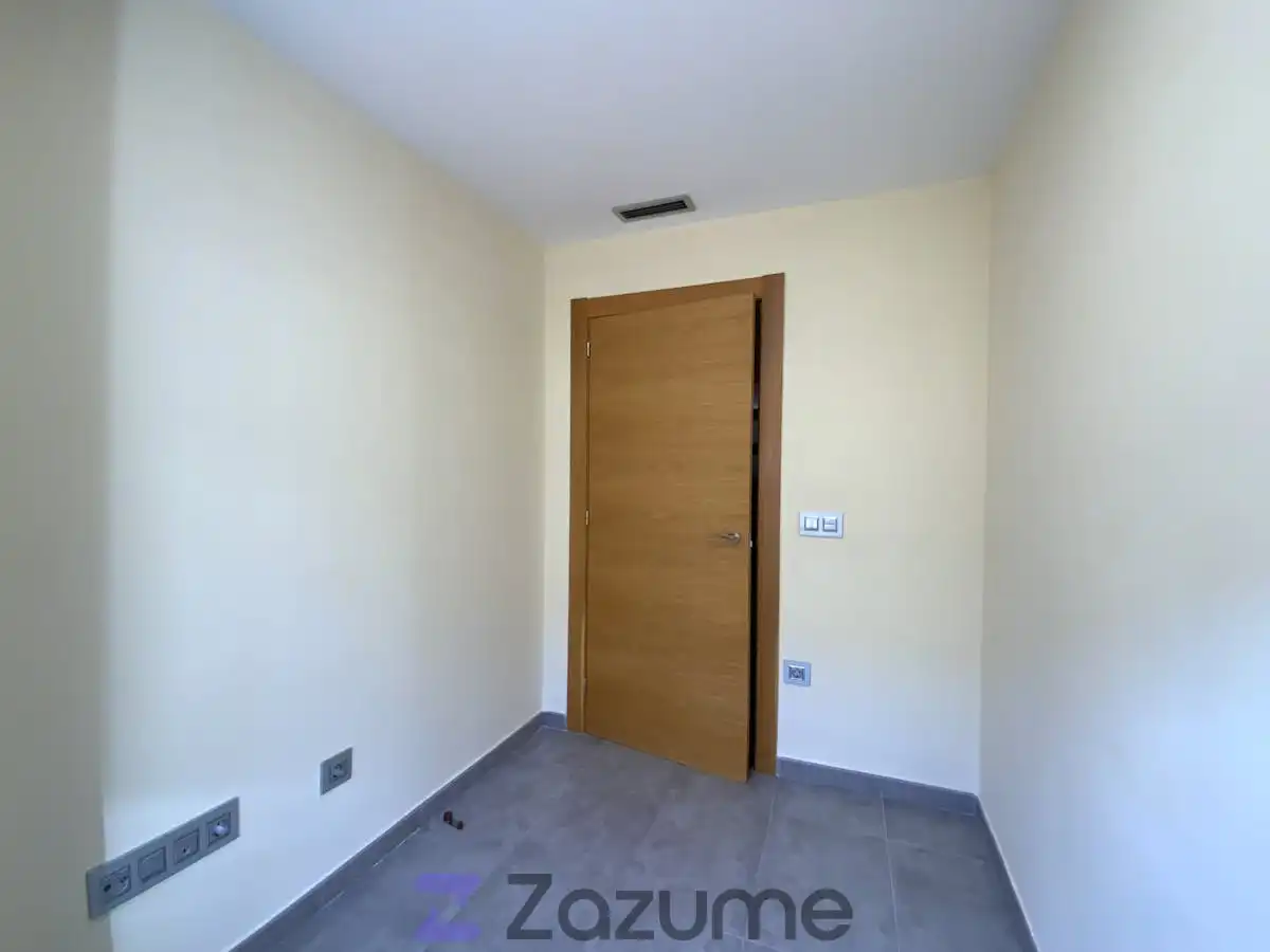 Wohnung zur Miete in Av. Vicent Blasco Ibáñez, Riba-roja de Túria